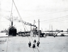 大正初期の名古屋港(出典:愛知県写真帖)